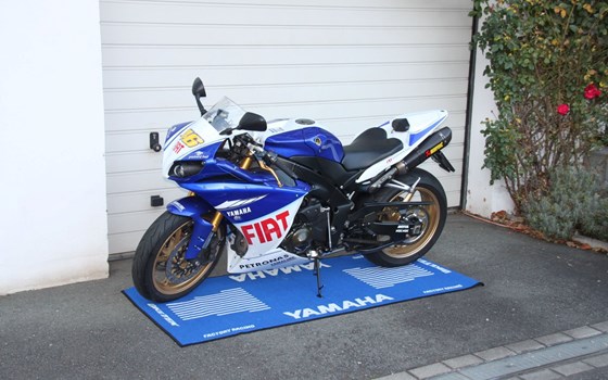 Gebrauchtmotorrad Yamaha YZF-R1SP - Bild 11