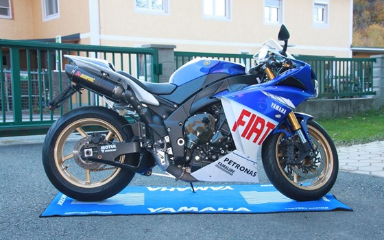 Gebrauchtmotorrad Yamaha YZF-R1SP - Bild 3