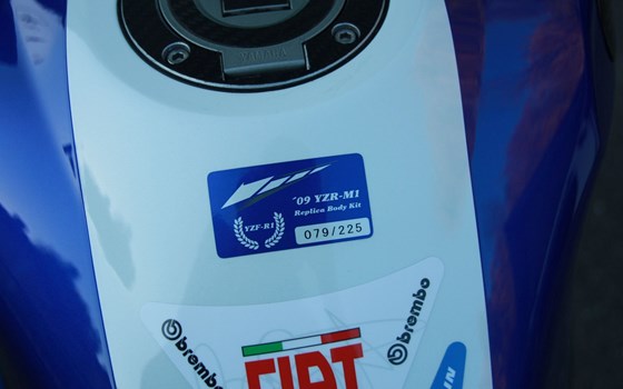 Gebrauchtmotorrad Yamaha YZF-R1SP - Bild 6