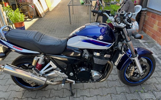 Gebrauchtmotorrad Suzuki GSX 1400 - Bild 1