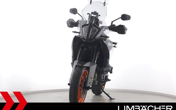 Gebrauchtmotorrad KTM 890 SMT - Bild 3
