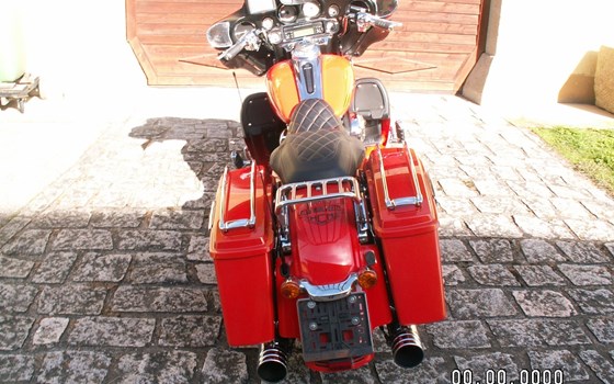 Gebrauchtmotorrad Harley-Davidson Street Glide FLHX - Bild 3