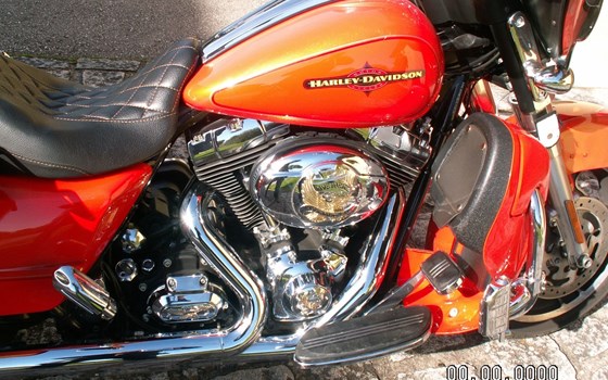 Gebrauchtmotorrad Harley-Davidson Street Glide FLHX - Bild 7