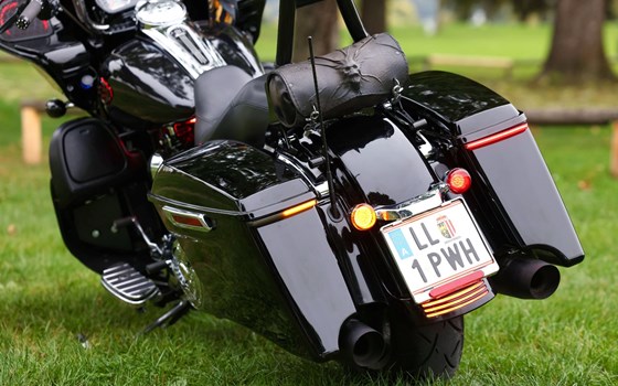 Gebrauchtmotorrad Harley-Davidson Road Glide FLTRX - Bild 2