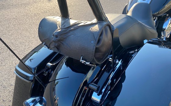 Gebrauchtmotorrad Harley-Davidson Road Glide FLTRX - Bild 22