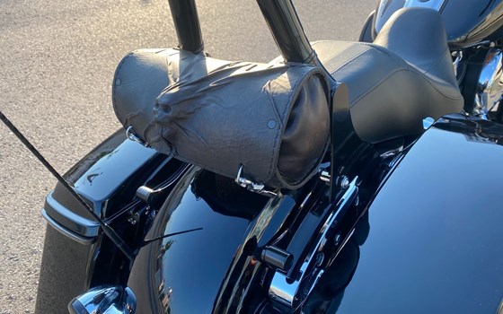 Gebrauchtmotorrad Harley-Davidson Road Glide FLTRX - Bild 22