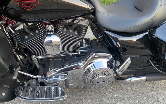 Gebrauchtmotorrad Harley-Davidson Road Glide FLTRX - Bild 25