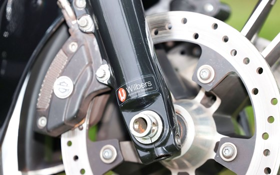 Gebrauchtmotorrad Harley-Davidson Road Glide FLTRX - Bild 9