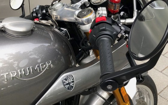 Gebrauchtmotorrad Triumph Thruxton 1200R - Bild 1