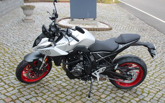 Neufahrzeug Suzuki GSX-8S - Bild 10