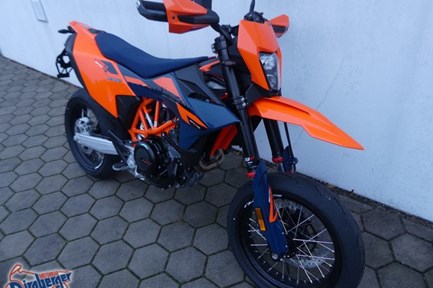 KTM 690 SMC R