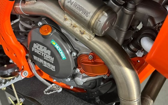 Gebrauchtmotorrad KTM 450 SX-F Factory Edition - Bild 9