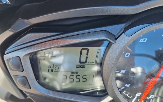 Gebrauchtmotorrad Triumph Street Triple R - Bild 5