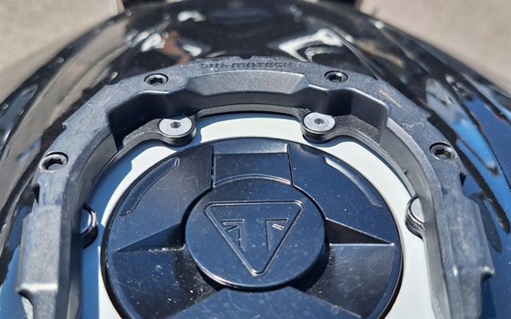 Gebrauchtmotorrad Triumph Street Triple R - Bild 9