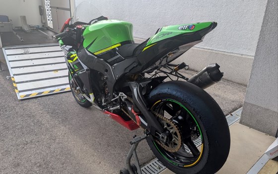 Gebrauchtmotorrad Kawasaki Ninja ZX-10R - Bild 3