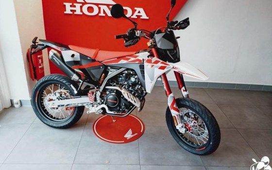 Gebrauchtmotorrad Fantic XMF 125 Competition - Bild 3