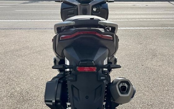 Neufahrzeug Voge SR1 ADV 125 ABS TCS - Bild 4