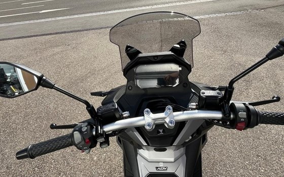 Neufahrzeug Voge SR1 ADV 125 ABS TCS - Bild 6