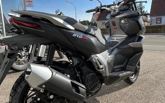 Neufahrzeug Voge SR1 ADV 125 ABS TCS - Bild 8