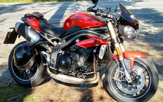 Gebrauchtmotorrad Triumph Speed Triple 1050 - Bild 1