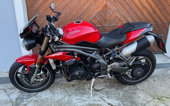 Gebrauchtmotorrad Triumph Speed Triple 1050 - Bild 3