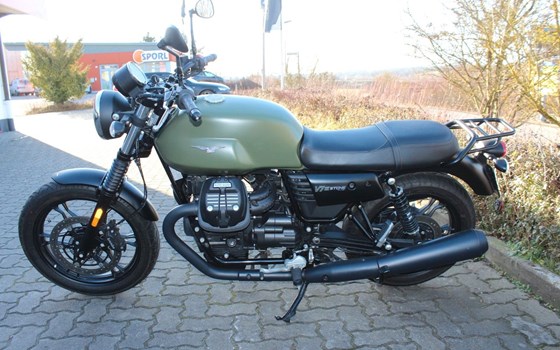 Gebrauchtmotorrad Moto Guzzi V7 III Stone - Bild 1