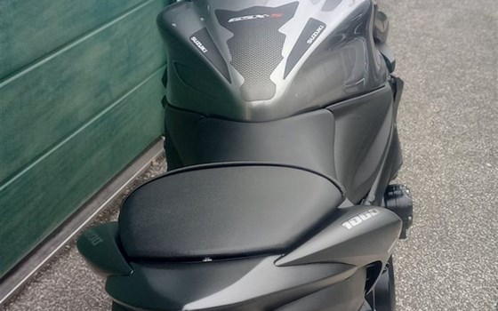 Gebrauchtmotorrad Suzuki GSX-S1000 - Bild 3