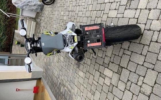 Gebrauchtmotorrad Husqvarna 701 Supermoto - Bild 1