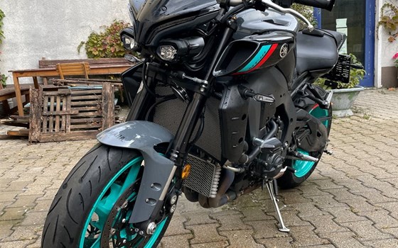 Gebrauchtmotorrad Yamaha MT-10 - Bild 2