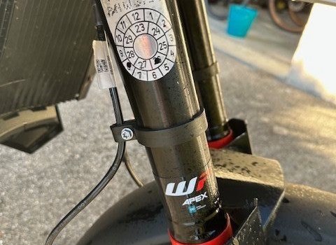 Gebrauchtmotorrad KTM 890 SMT - Bild 3