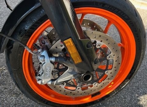 Gebrauchtmotorrad KTM 890 SMT - Bild 4