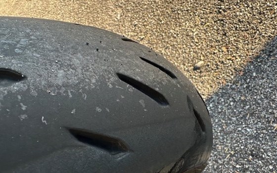 Gebrauchtmotorrad KTM 890 SMT - Bild 9