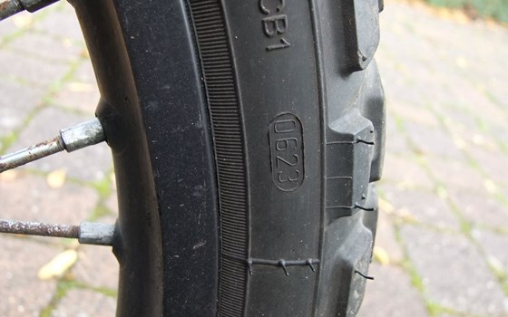 Gebrauchtmotorrad KTM 640 LC4 Adventure - Bild 9