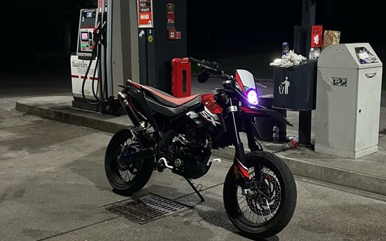 Gebrauchtmotorrad Aprilia SX 125 - Bild 1