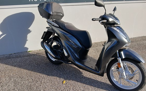 Gebrauchtmotorrad Honda SH150i - Bild 2