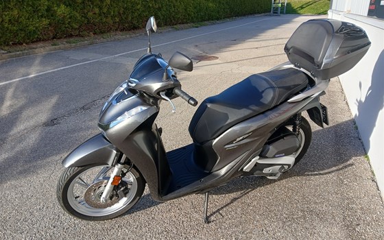 Gebrauchtmotorrad Honda SH150i - Bild 4