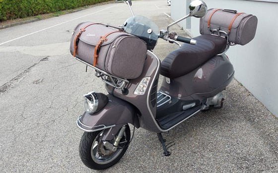 Gebrauchtmotorrad Vespa GTV 300 - Bild 3