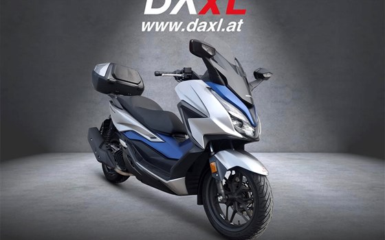 Gebrauchtmotorrad Honda Forza 125 - Bild 1