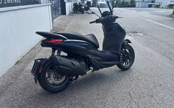 Gebrauchtmotorrad Piaggio Beverly 400 - Bild 4