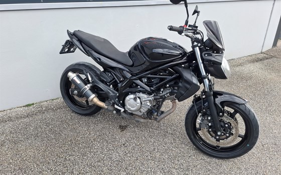Gebrauchtmotorrad Suzuki SFV 650 Gladius - Bild 2