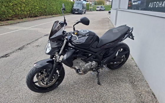 Gebrauchtmotorrad Suzuki SFV 650 Gladius - Bild 4