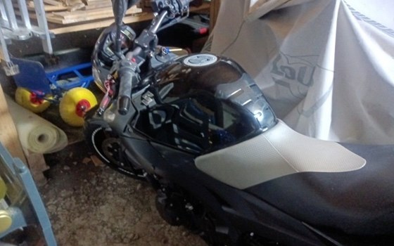 Gebrauchtmotorrad Suzuki GSR 600 - Bild 1