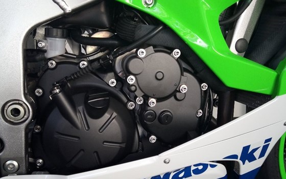 Gebrauchtmotorrad Kawasaki Ninja ZX-6R 40th Anniversary Edition - Bild 14