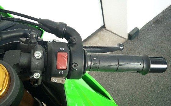 Gebrauchtmotorrad Kawasaki Ninja ZX-6R 40th Anniversary Edition - Bild 24