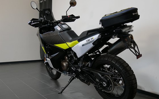 Gebrauchtmotorrad Husqvarna Norden 901 - Bild 7