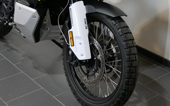 Gebrauchtmotorrad Husqvarna Norden 901 - Bild 13
