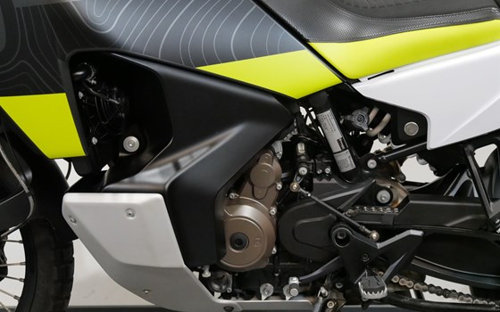 Gebrauchtmotorrad Husqvarna Norden 901 - Bild 10