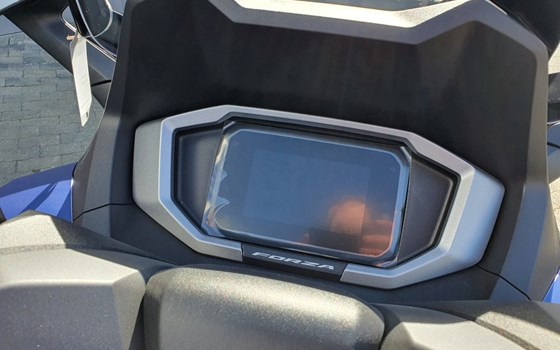 Gebrauchtmotorrad Honda Forza 125 - Bild 11