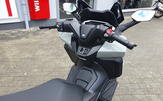 Gebrauchtmotorrad Honda Forza 125 - Bild 7