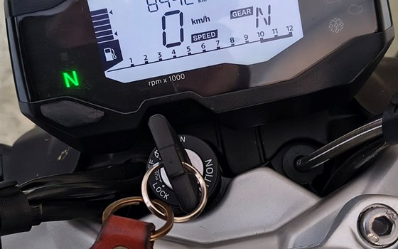 Gebrauchtmotorrad BMW G 310 R - Bild 2